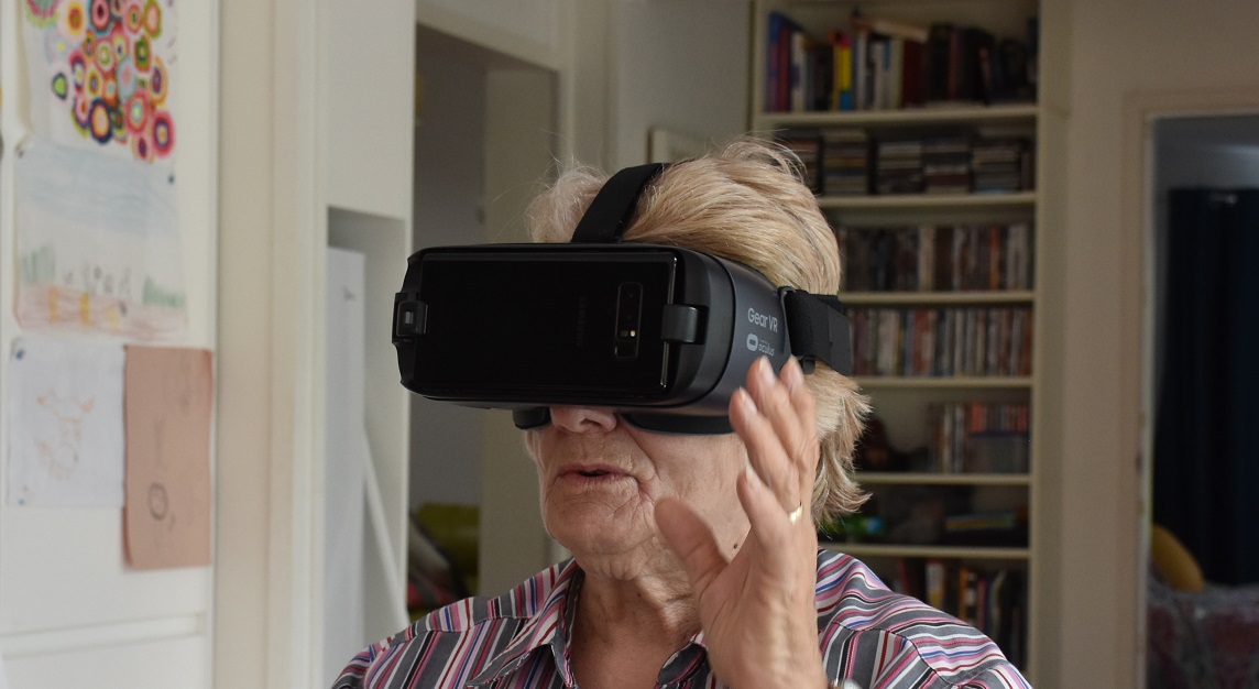 2018-07-01 Virtual reality in aged care.hero.jpg 2018-07-01 Virtual reality in aged care.hero.jpg