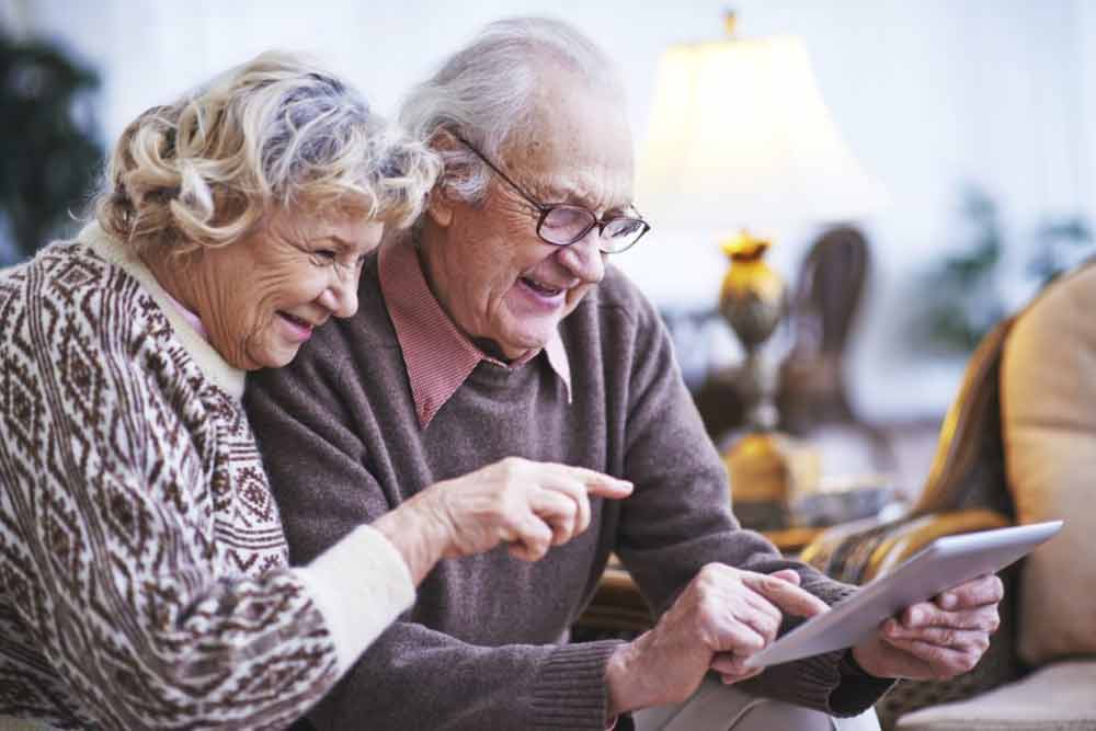 Couple donating.jpg