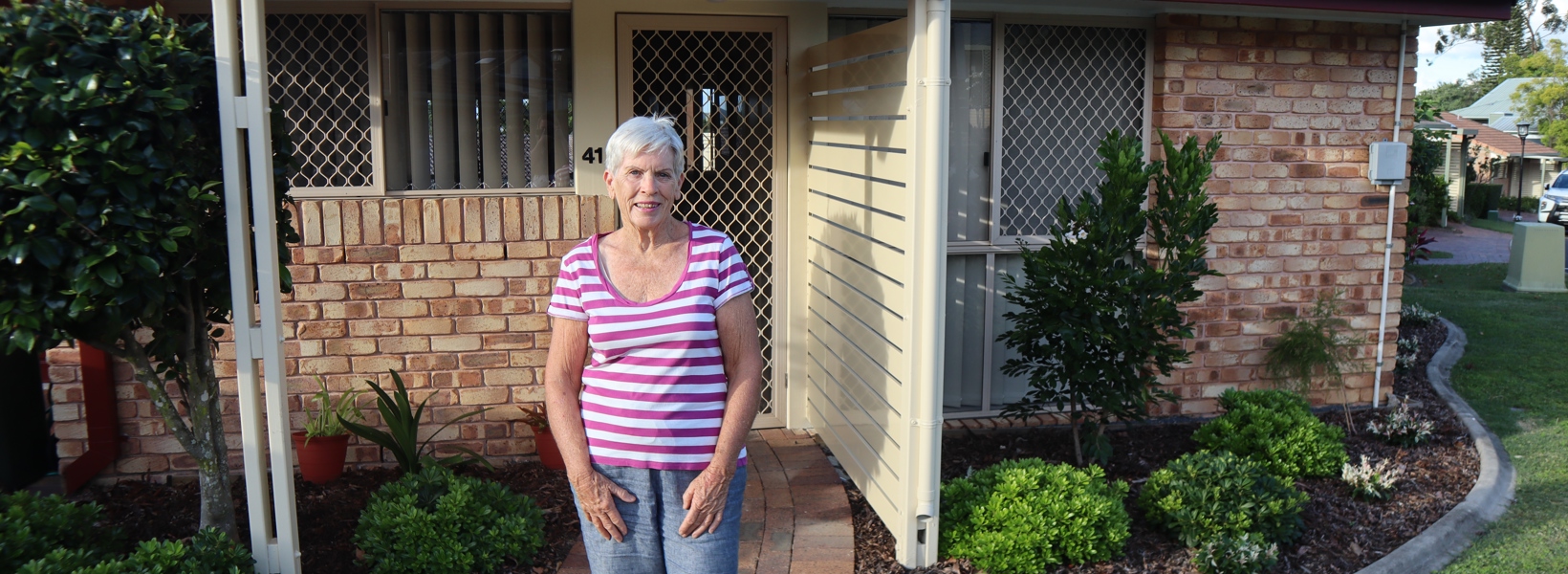 Cazna Gardens - Judy Jones.JPG Cazna Gardens - Judy Jones.JPG