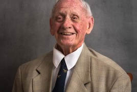 Ipswich Airforce Veteran Doug Simonds celebrates 100 years