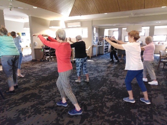 Fairways Bill Sanders Tai Chi class.jpg Fairways Bill Sanders Tai Chi class.jpg