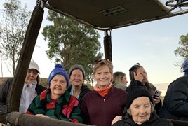 Lilydale residents hot air ballooning