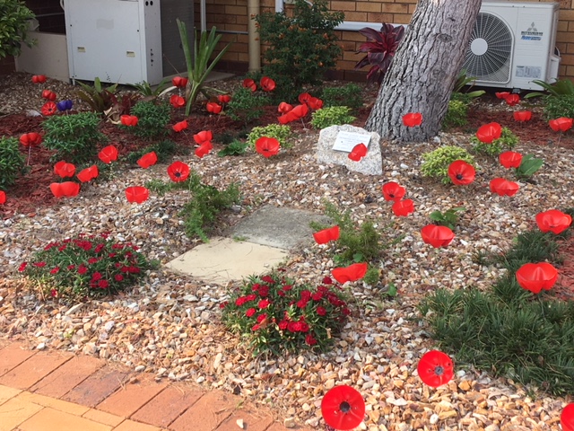 Inverpine Remembrance Day IMG_2048.JPG