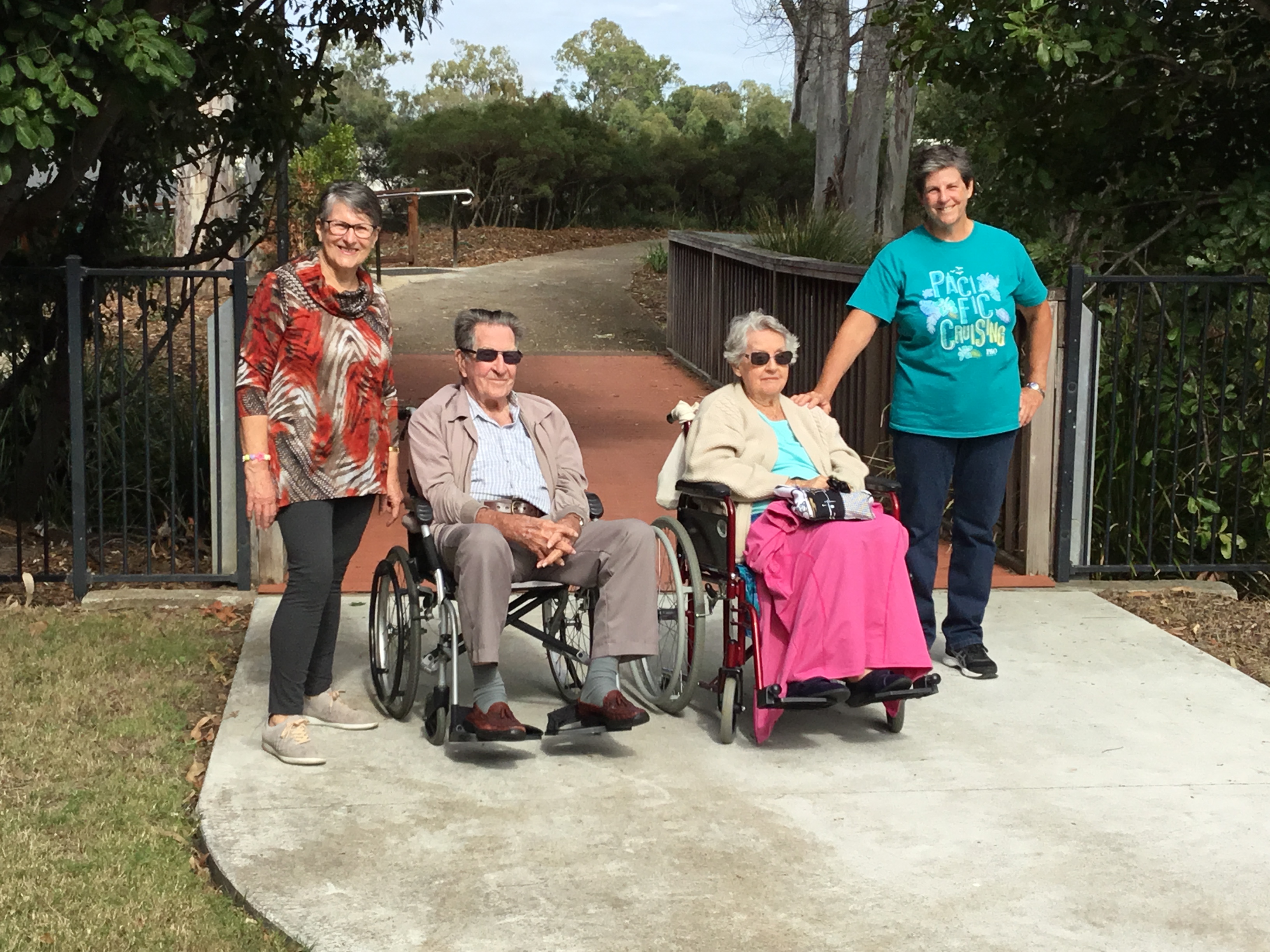 Pam Elder (left) with parents Don & Joan Campbell and sister Jill.JPG Pam Elder (left) with parents Don & Joan Campbell and sister Jill.JPG