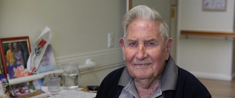 Alan Grimmer celebrates his 100th bday_.jpg Alan Grimmer celebrates his 100th bday_.jpg