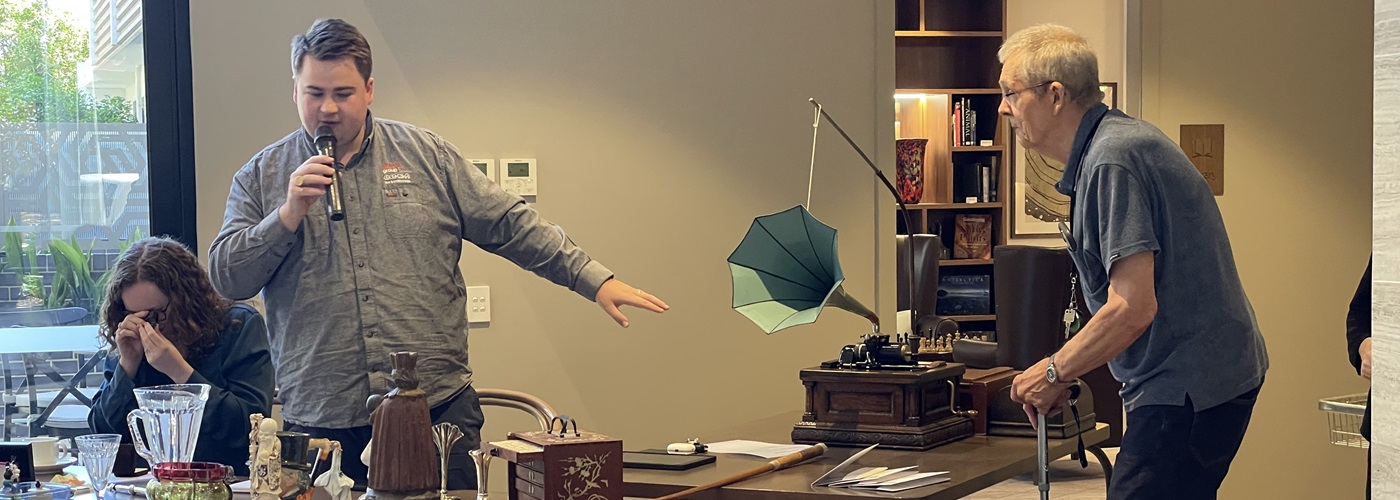 Barry and his gramophone.jpg