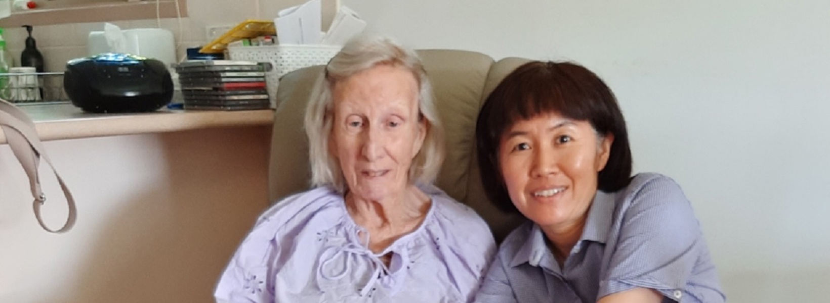 Client Jennifer and PCW Dianne.jpg Client Jennifer and PCW Dianne.jpg