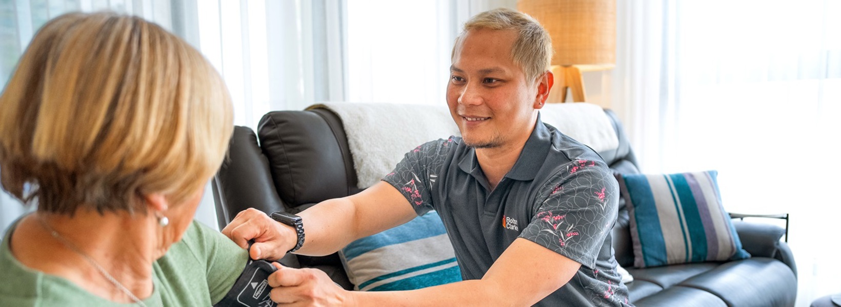 Dennis and his client.jpg Dennis and his client.jpg