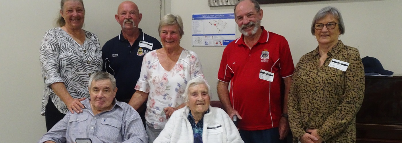 Fairways resident Greg and family with Bundaberg RSL Sub Branch Members Graham and Neil Fairways resident Greg and family with Bundaberg RSL Sub Branch Members Graham and Neil