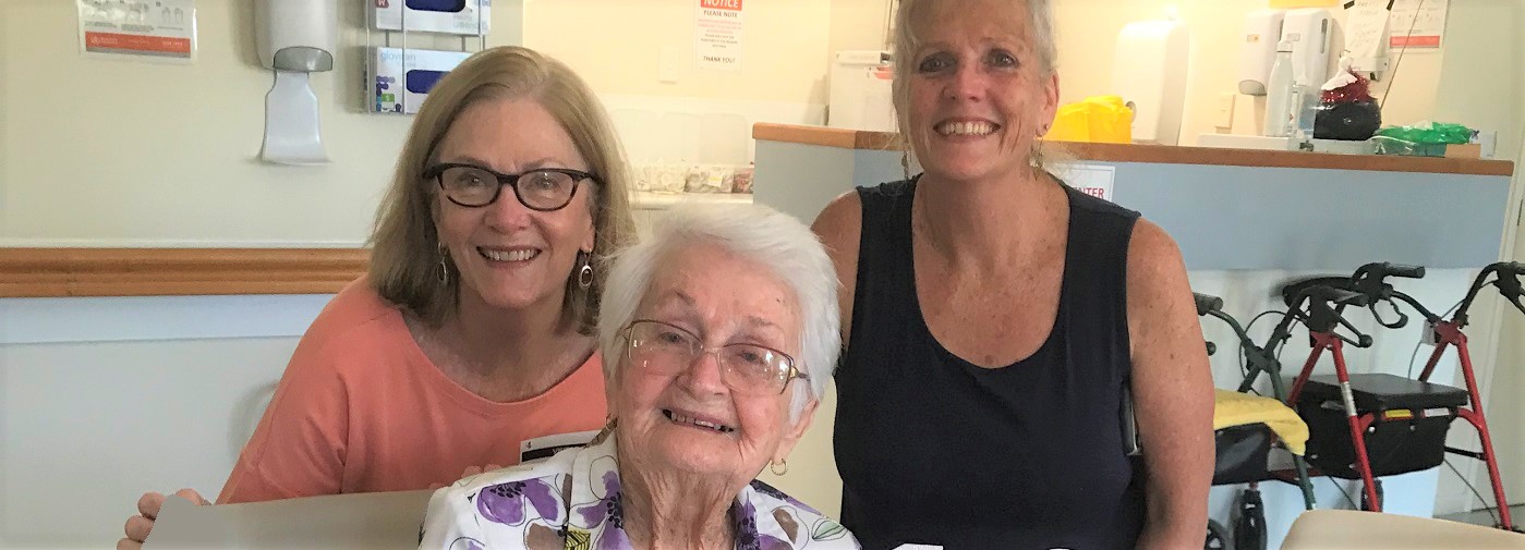 Minna with Annette and Lou_1400x500.jpg Minna with Annette and Lou_1400x500.jpg