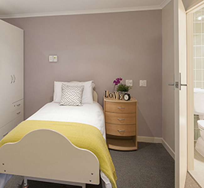 Single room - private - Ross Robertson.jpg