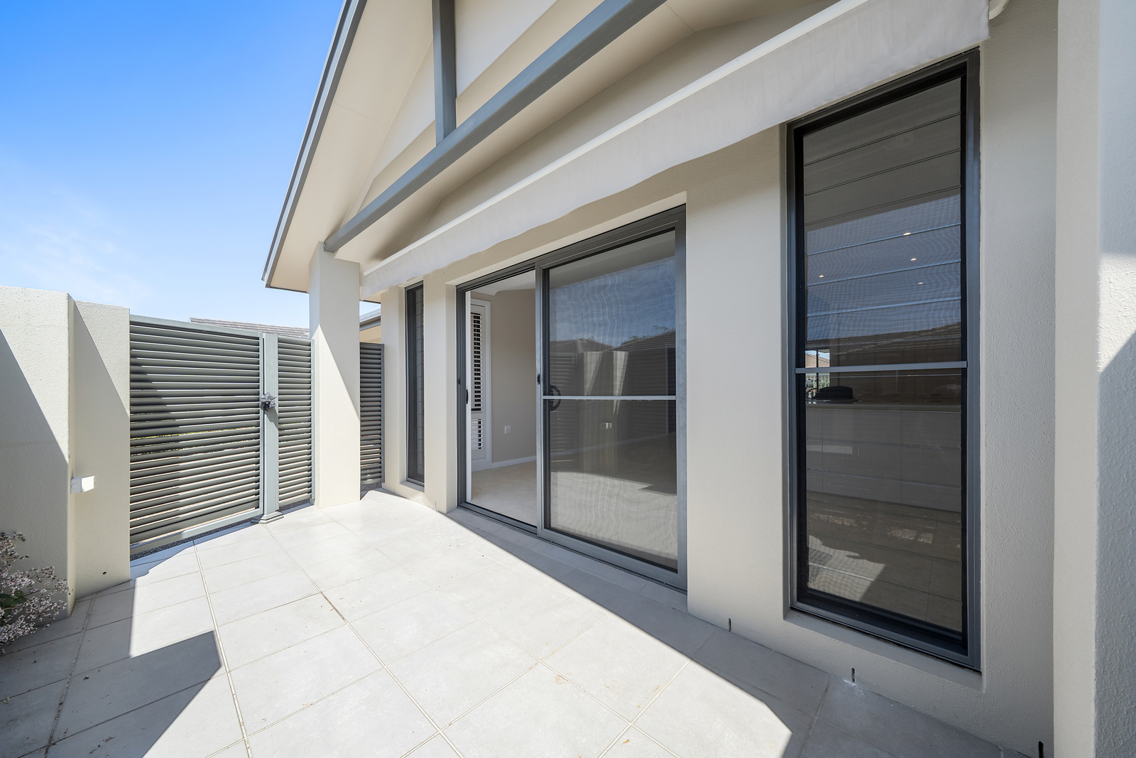 002_Open2view_ID974120-3_160_Park_Street_Port_Macquarie___NSW_2444.jpg