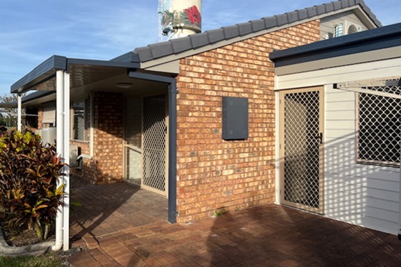 Fernhill Unit 5 Courtyard.jpg