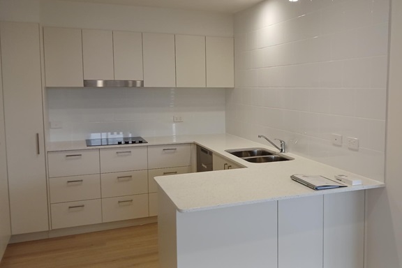 Tantula Unit 40 kitchen.jpg