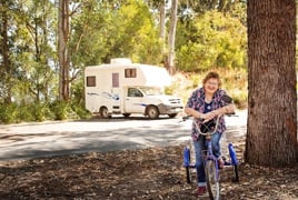 Therese with her caravan_resized.jpg Therese with her caravan_resized.jpg