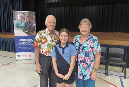 Bud, Elaine and their great granddaughter Tahlullah_.jpg Bud, Elaine and their great granddaughter Tahlullah_.jpg