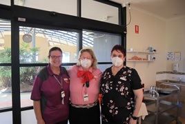 Holly, Chezz, Karla_368x246.jpg Holly, Chezz, Karla_368x246.jpg