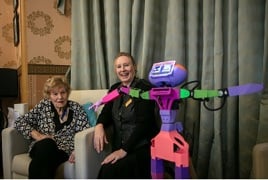 Julie and ABI the robot_.jpg Julie and ABI the robot_.jpg